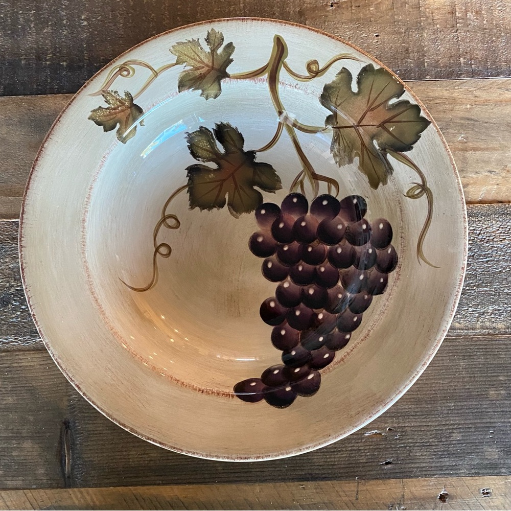ZGallerie Vinyard Soup PLT
10 in Soup PLT
hand painted
